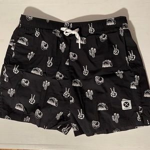 Pyknic size medium drawstring shorts. Taco shorts.